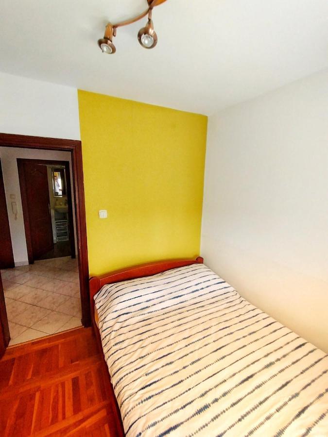 Plavi Apartman Airport Belgrado Esterno foto