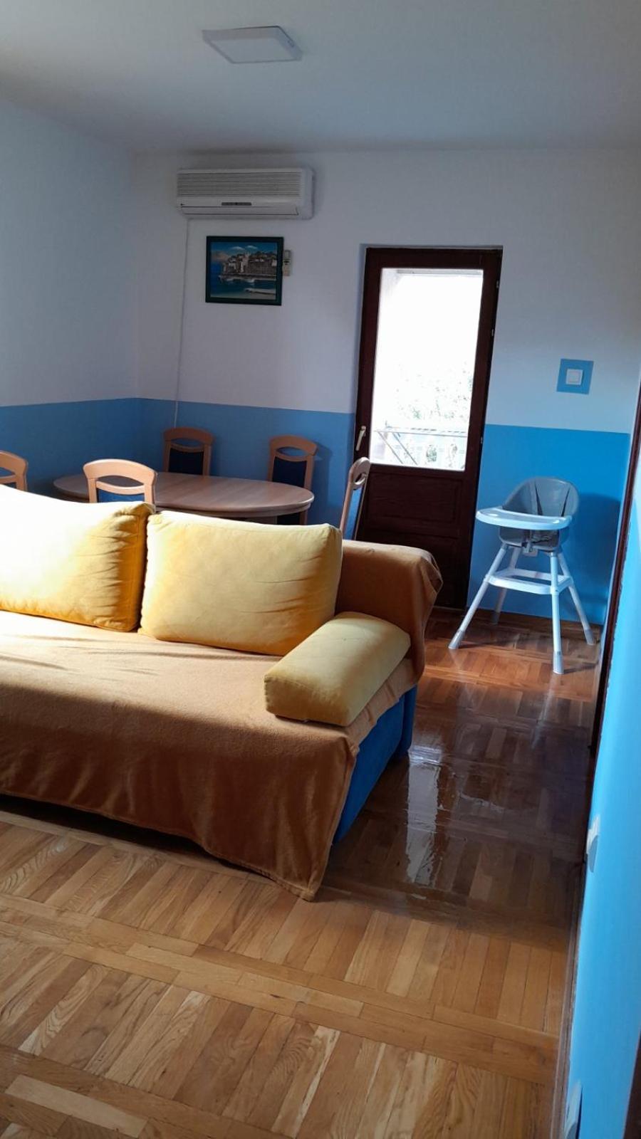 Plavi Apartman Airport Belgrado Esterno foto